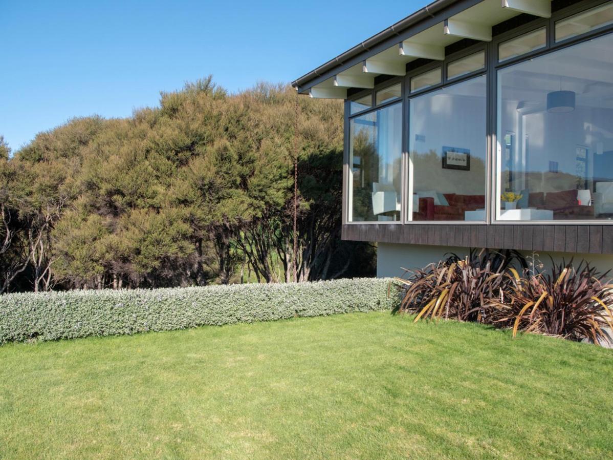 Kotare Point Paradise - Akaroa Holiday Home Екстер'єр фото